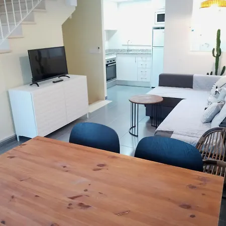 Amanacer Apartment Oliva