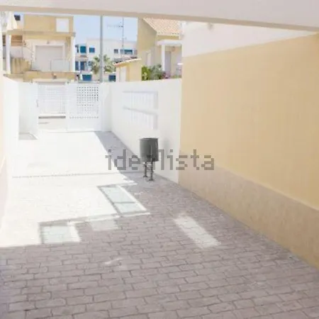 Amanacer Apartment Oliva